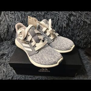 NWT Adidas Women’s Sneakers Size 6.5 FREE SHIPPING